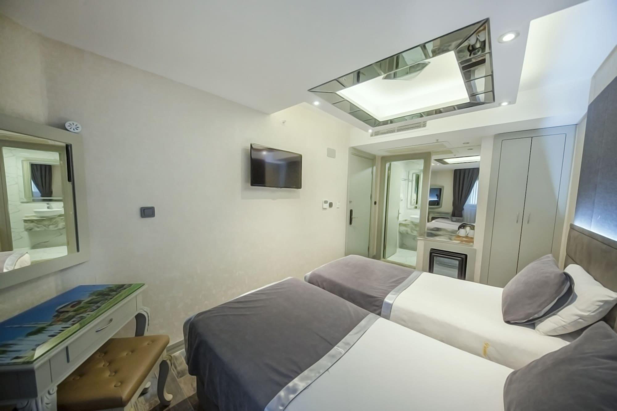 Parmada Hotel Istanbul Bagian luar foto