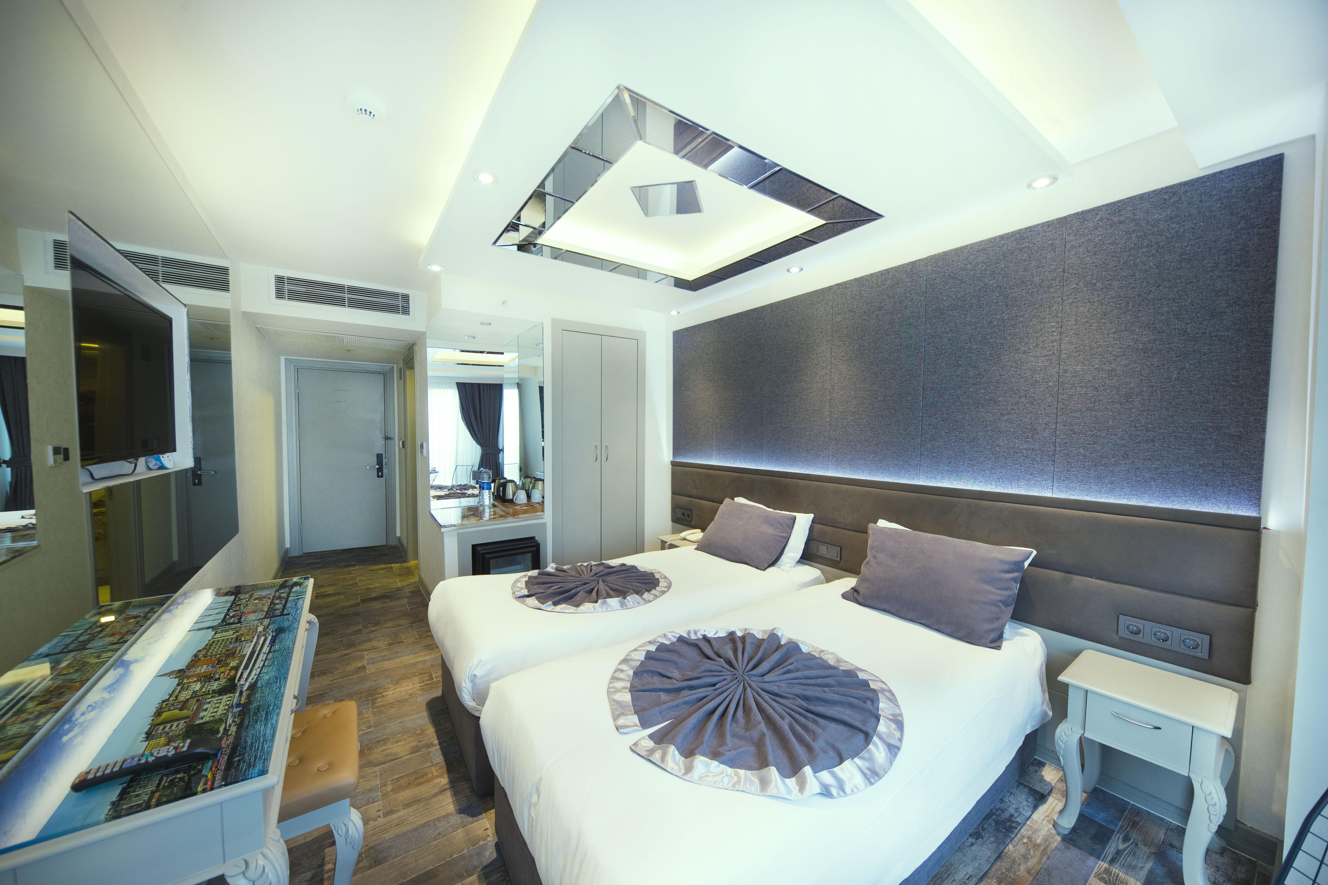 Parmada Hotel Istanbul Bagian luar foto