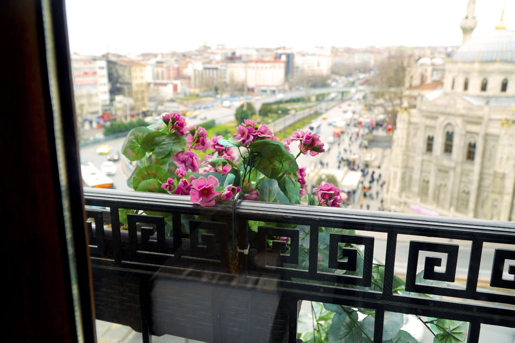 Parmada Hotel Istanbul Bagian luar foto