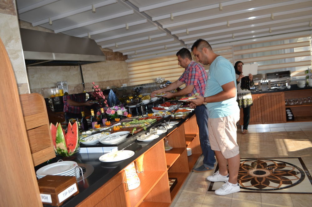 Parmada Hotel Istanbul Bagian luar foto